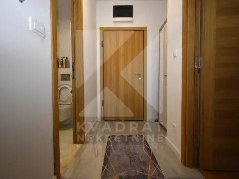 Rent, one bedroom apartment, 48m², New City, Podgorica - image 10