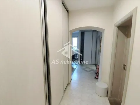 Rent, three bedroom apartment, 72m², Slavija, Vračar Sve Podlokacije - image 28