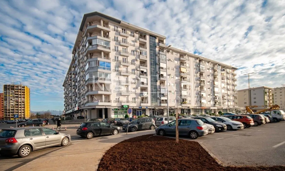 Prodaja, jednosoban stan, 50m², Pobrežje, Podgorica