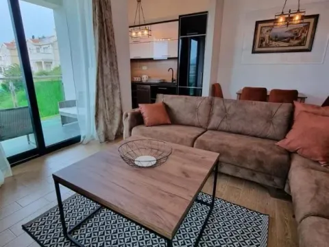 Prodaja, dvosoban stan, 70m², Bečići, Budva - image 4