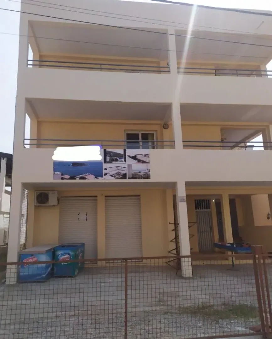 Prodaja, kuća, 460m², Utjeha, Bar