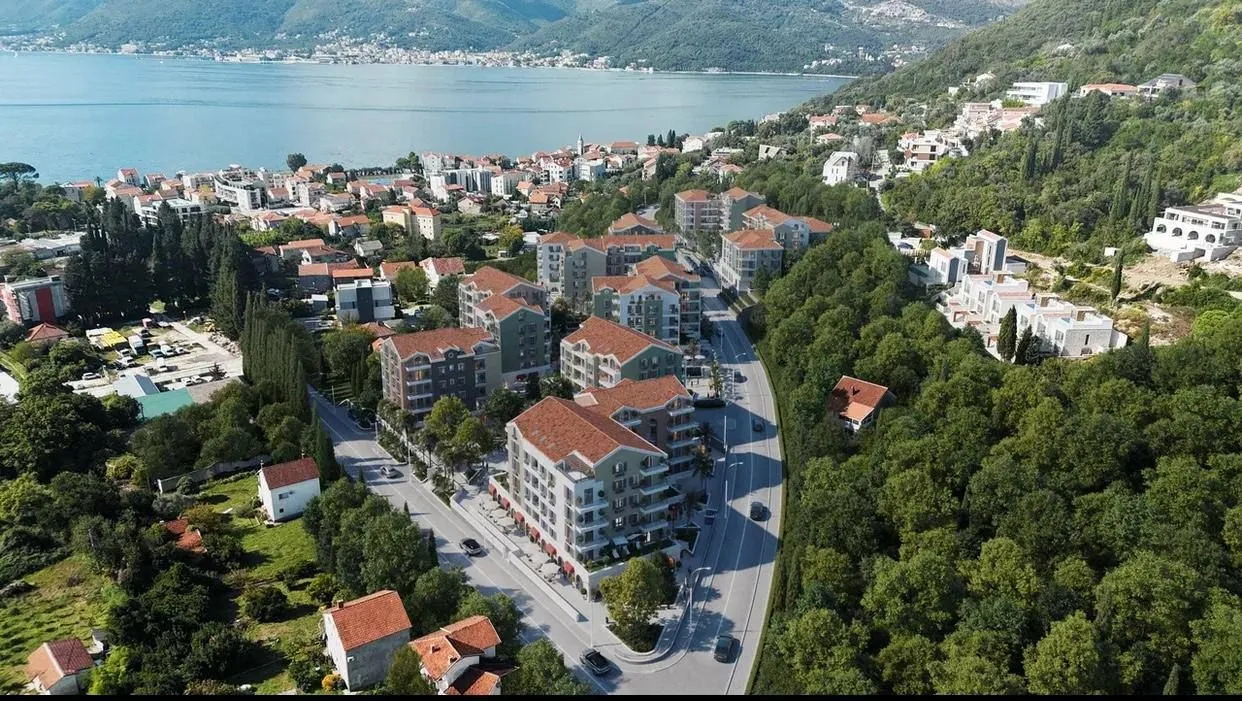 Prodaja, dvosoban stan, 67m², Donja Lastva, Tivat