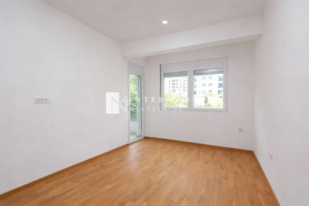 Prodaja, dvosoban stan, 87m², Baošići, Herceg Novi