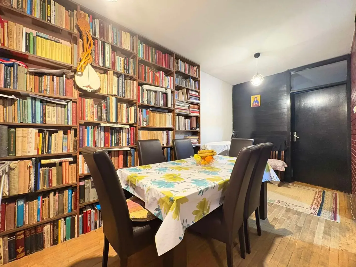 Prodaja, dvosoban stan, 77m², Blok 5, Podgorica