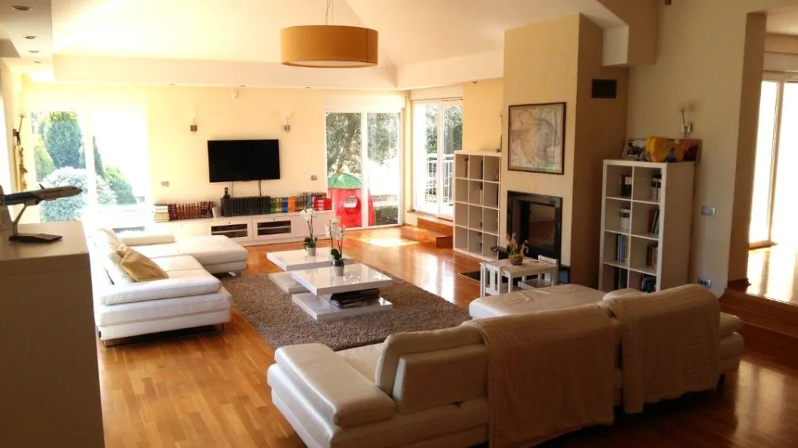 Rent, house, 250m², Donji Kokoti, Podgorica