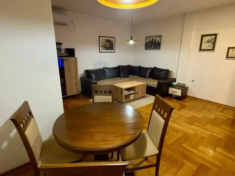 Prodaja, jednosoban stan, 42m², Centar, Podgorica - image 6