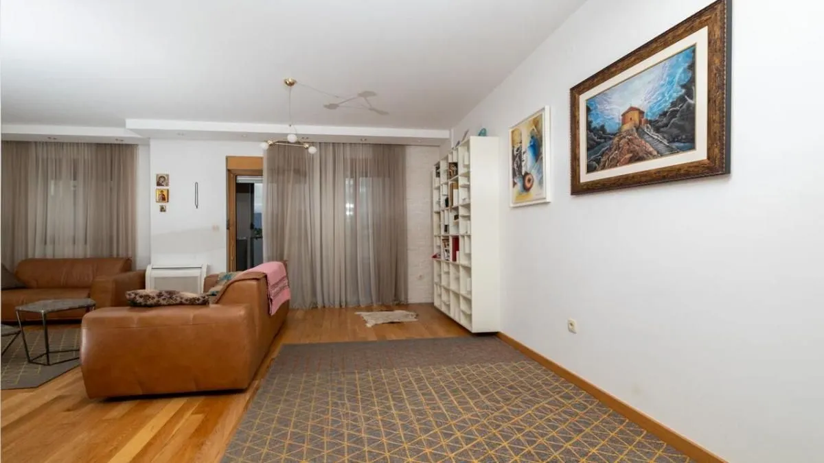 Prodaja, trosoban stan, 92m², Preko Morače, Podgorica