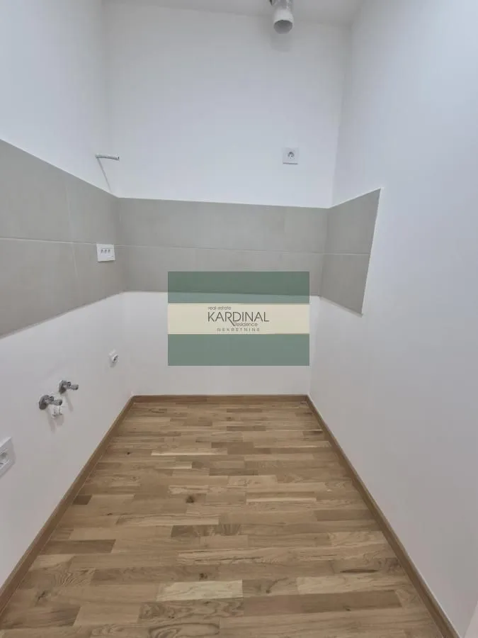 Izdavanje, dvosoban stan, 53m², Centar, Jagodina
