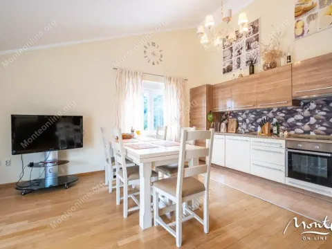 Prodaja, dvosoban stan, 83m², Prčanj, Kotor - image 7