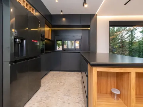 Sale, house, 180m², Donja Gorica, Podgorica - image 8