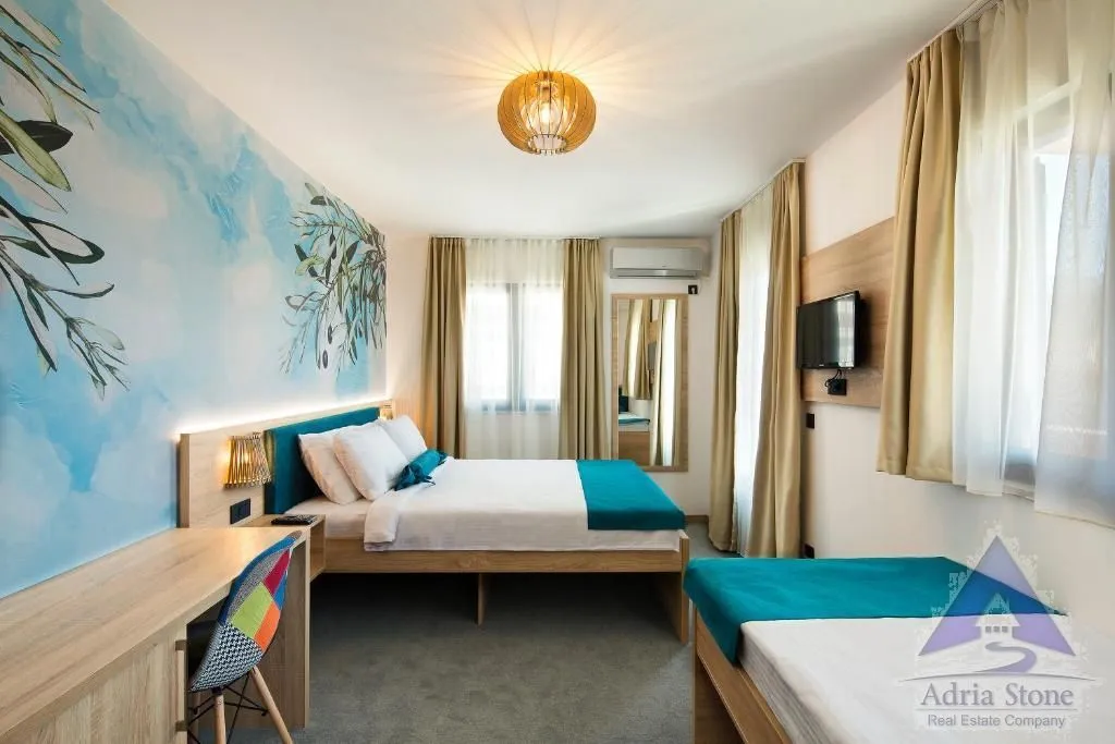 Prodaja, ugostiteljski objekat, 658m², Centar, Budva