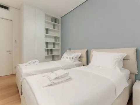 Sale, three bedroom apartment, 214m², Budva, Crna Gora - image 10