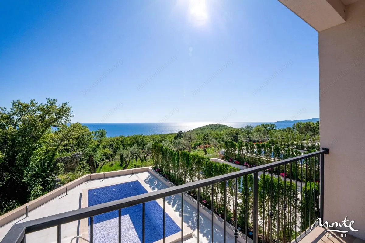 Sale, house, 220m², Reževići, Budva