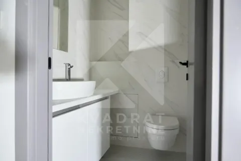 Rent, office space, 200m², New City, Podgorica - image 11