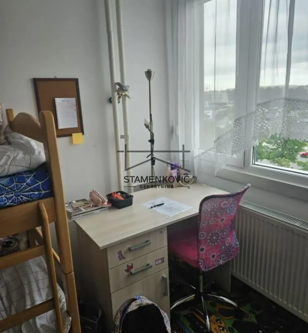 Prodaja, trosoban stan, 56m², Železnička Stanica, Novi Sad Sve Podlokacije