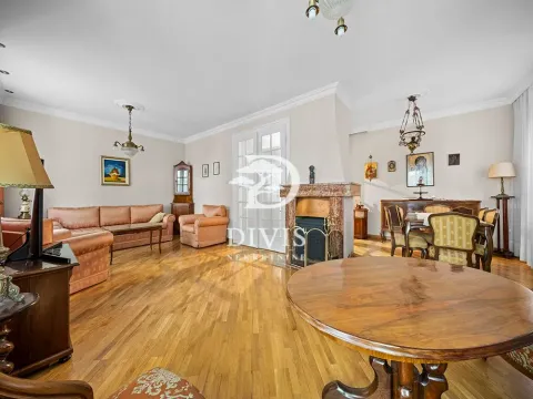 Sale, house, 237m², Vračar Sve Podlokacije, Beograd - image 3
