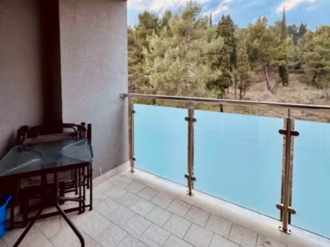 Izdavanje, dvosoban stan, 50m², Ljubović, Podgorica - image 10