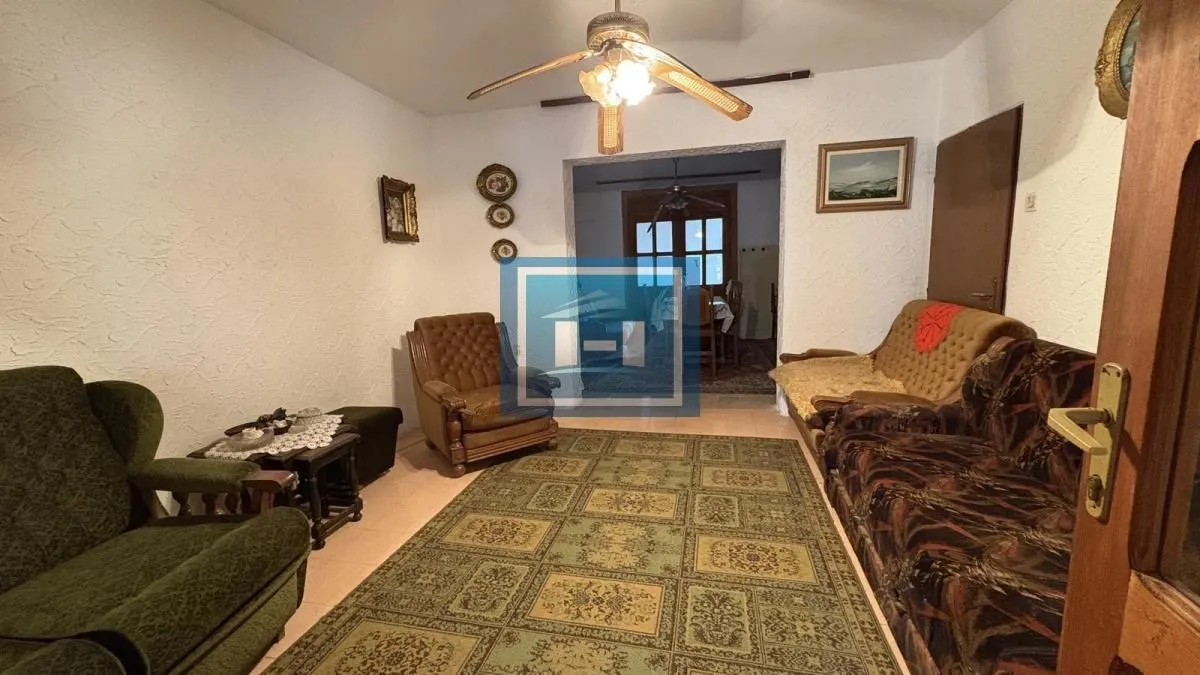 Prodaja, kuća, 344m², Majur, Jagodina