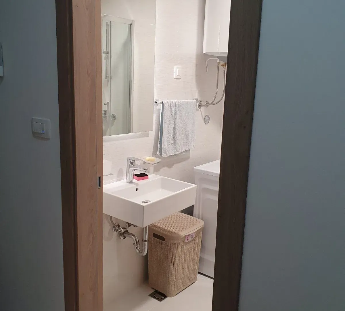 Izdavanje, garsonjera, 29m², Master Kvart, Podgorica