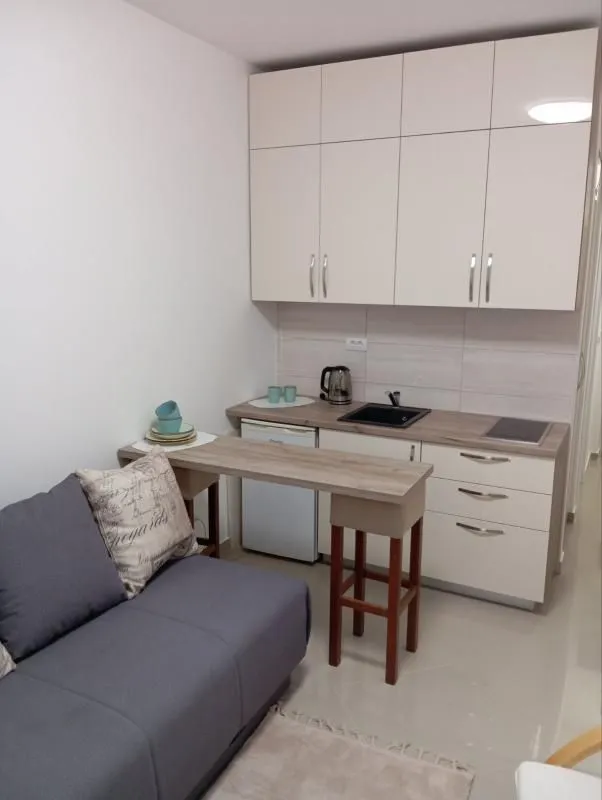 Prodaja, garsonjera, 40m², Šušanj, Bar