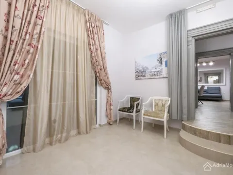 Sale, house, 198m², Tivat, Crna Gora - image 5