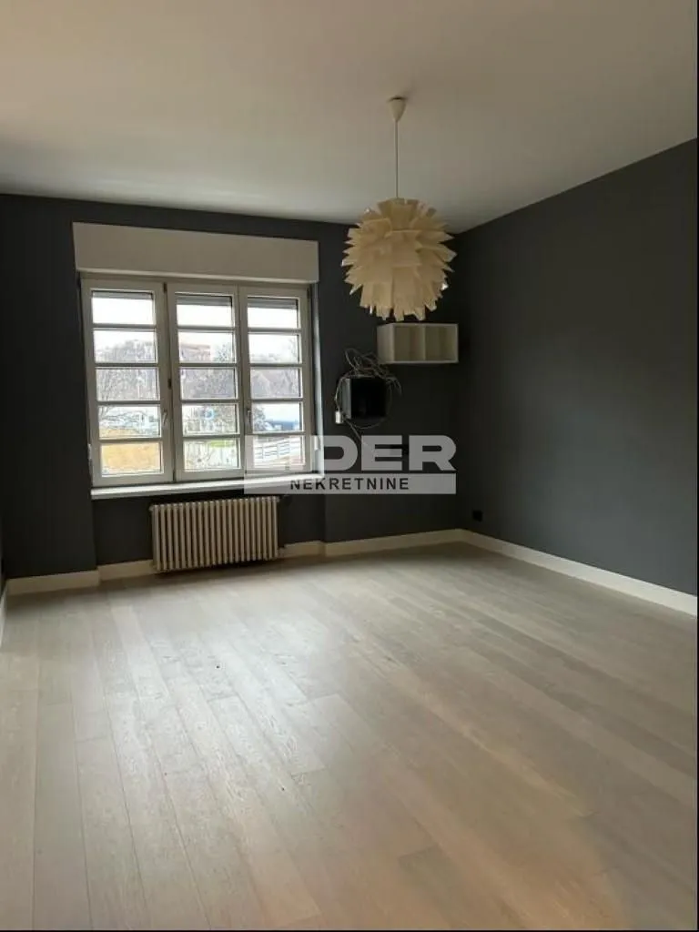 Rent, two bedroom apartment, 106m², Stari Grad, Beograd