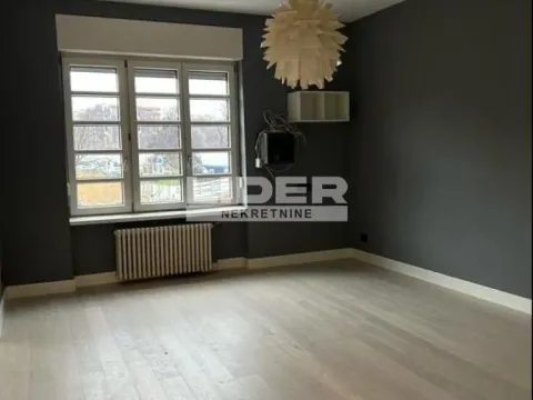 Rent, two bedroom apartment, 106m², Stari Grad, Beograd - image 11