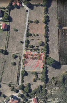 Satitski snimak zemljišta sa označenom granicom parcele. - image 4
