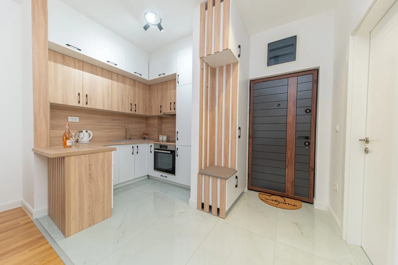 Rent, one bedroom apartment, 48m², Centar, Bar