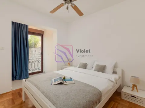 Sale, one bedroom apartment, 50m², Dobrota, Kotor - image 14