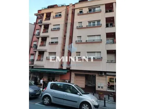 Izdavanje, dvosoban stan, 42m², Vračar Sve Podlokacije, Beograd - image 13