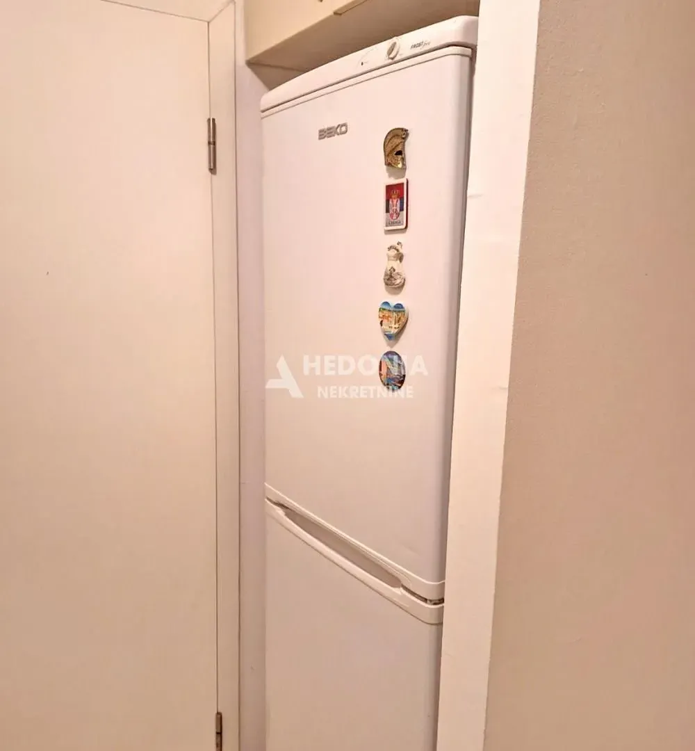 Rent, four bedroom apartment, 105m², Crveni Krst, Beograd