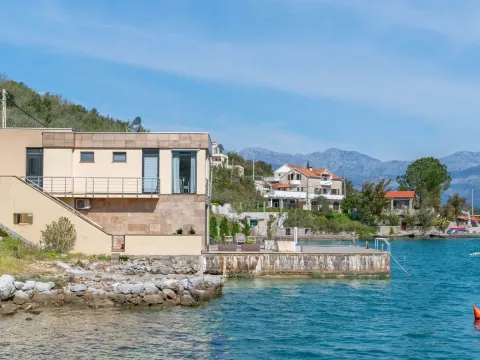Sale, house, 172m², Kotor, Crna Gora - image 1
