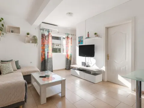 Prodaja, dvosoban stan, 55m², Donja Lastva, Tivat - image 2