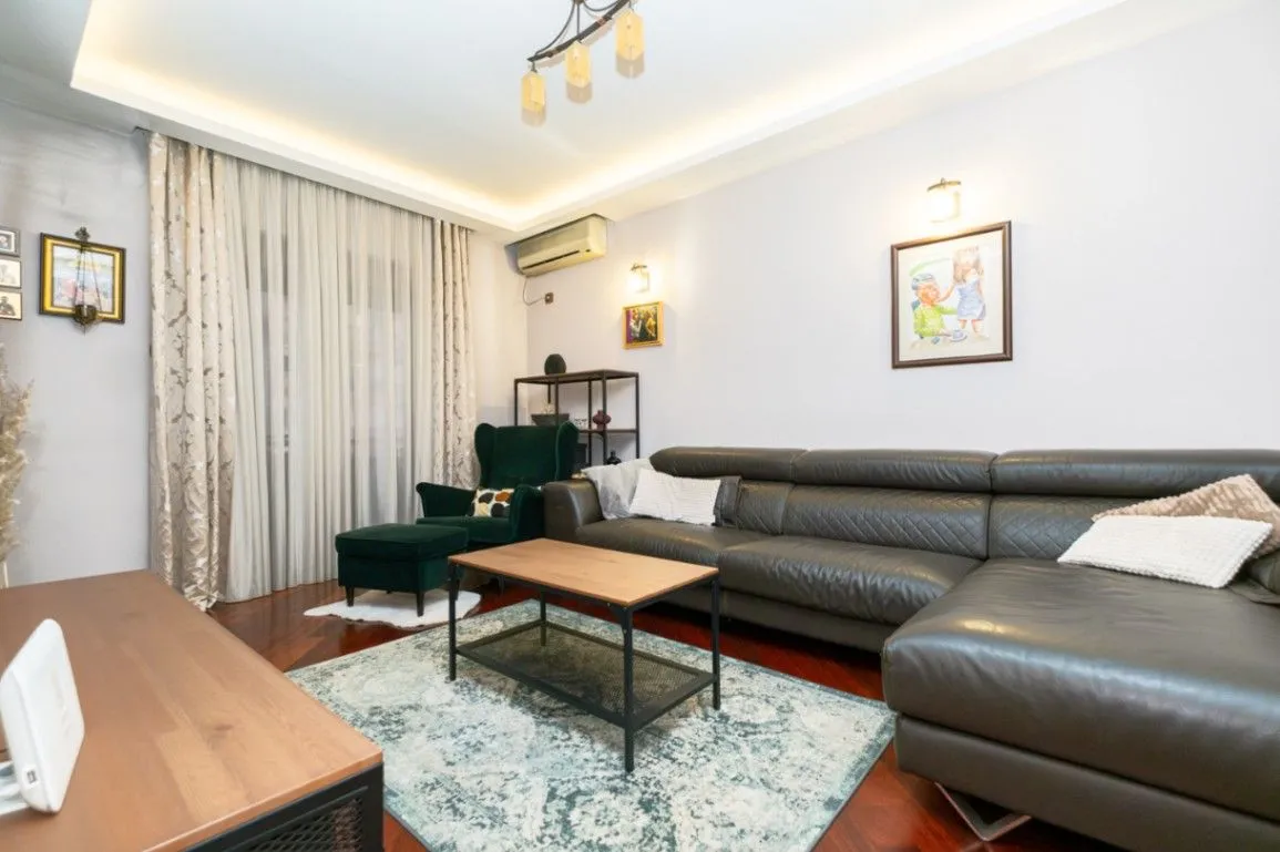 Prodaja, trosoban stan, 82m², Stari Aerodrom, Podgorica