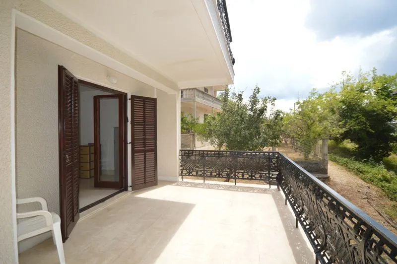 Sale, house, 206m², Đenovići, Herceg Novi