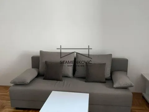 Izdavanje, jednosoban stan, 31m², Detelinara, Novi Sad Sve Podlokacije