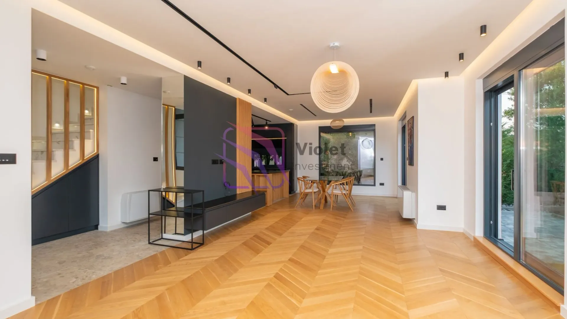 Izdavanje, kuća, 180m², Gornja Gorica, Podgorica