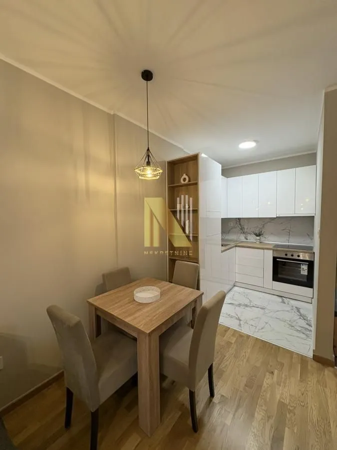 Izdavanje, jednosoban stan, 39m², Avijatičarsko naselje, Novi Sad Sve Podlokacije