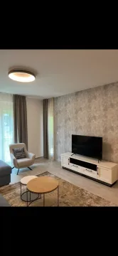 Rent, one bedroom apartment, 57m², Bečići, Budva - image 2