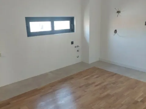 Rent, office space, 83m², City Kvart, Podgorica - image 2