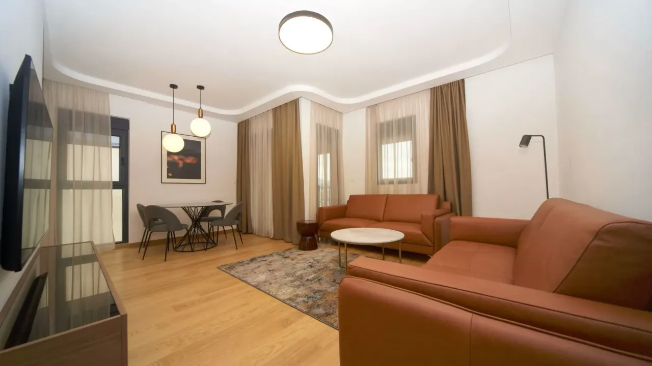 Izdavanje, dvosoban stan, 80m², City Kvart, Podgorica
