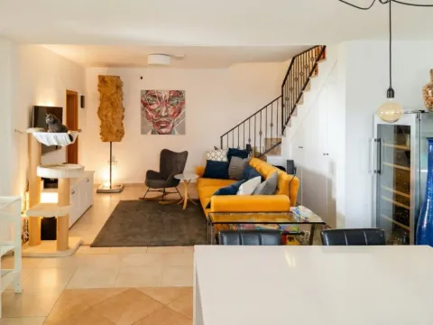 Prodaja, kuća, 116m², Reževići, Budva - image 5