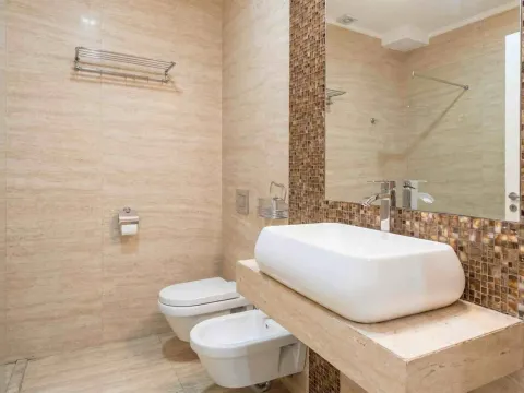 Izdavanje, jednosoban stan, 44m², Centar, Budva - image 7