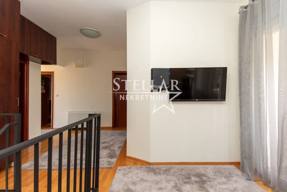 Prodaja, četvorosoban stan, 154m², Zabjelo, Podgorica