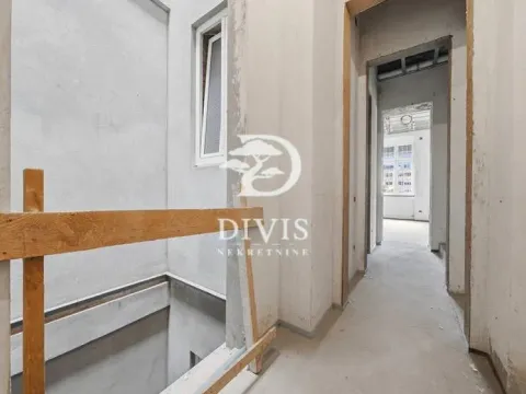 Sale, apartment, 642m², Vračar Sve Podlokacije, Beograd - image 7