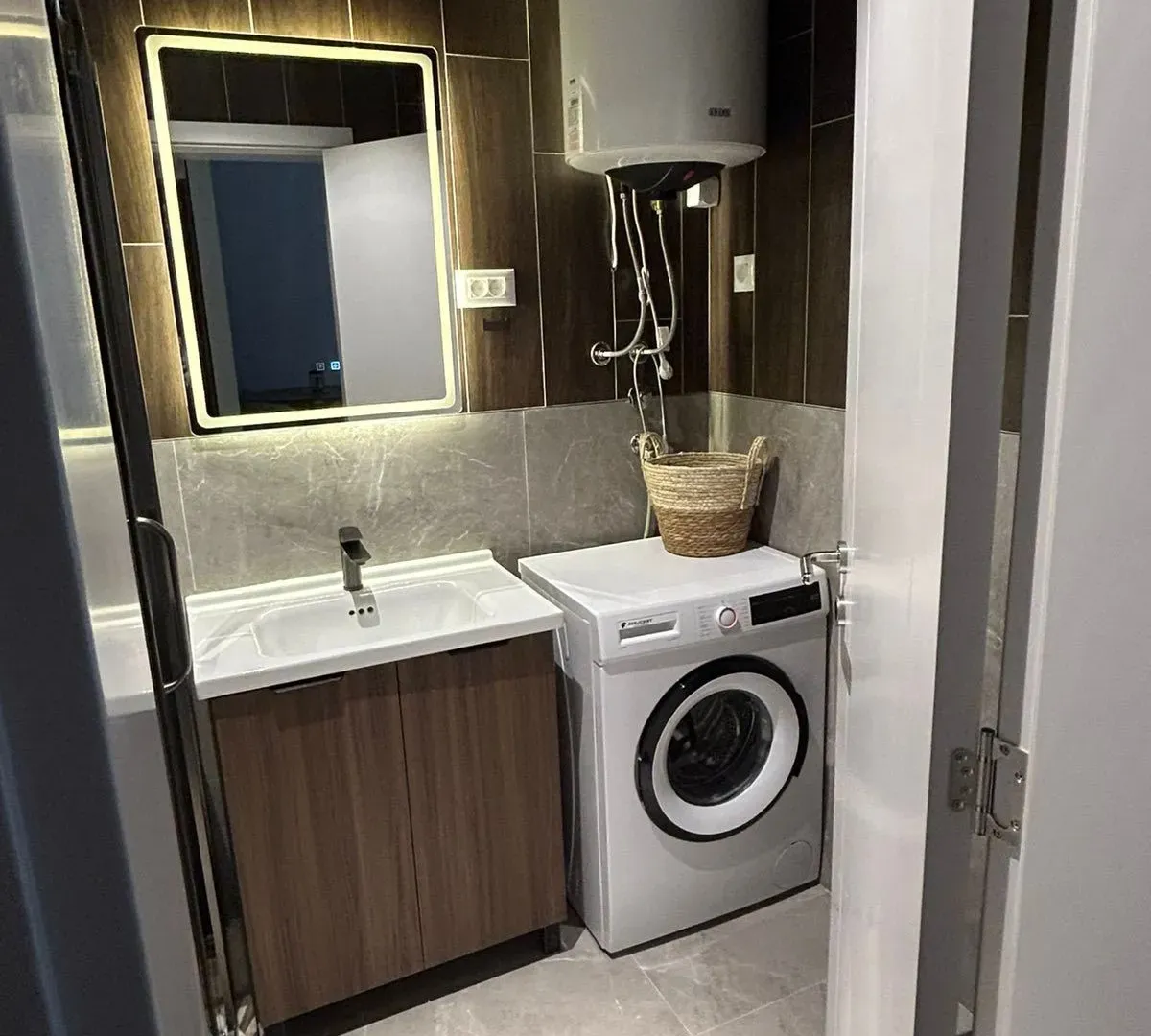 Rent, one bedroom apartment, 37m², Tološi, Podgorica