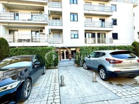 Izdavanje, dvosoban stan, 76m², Gorica C, Podgorica - image 10