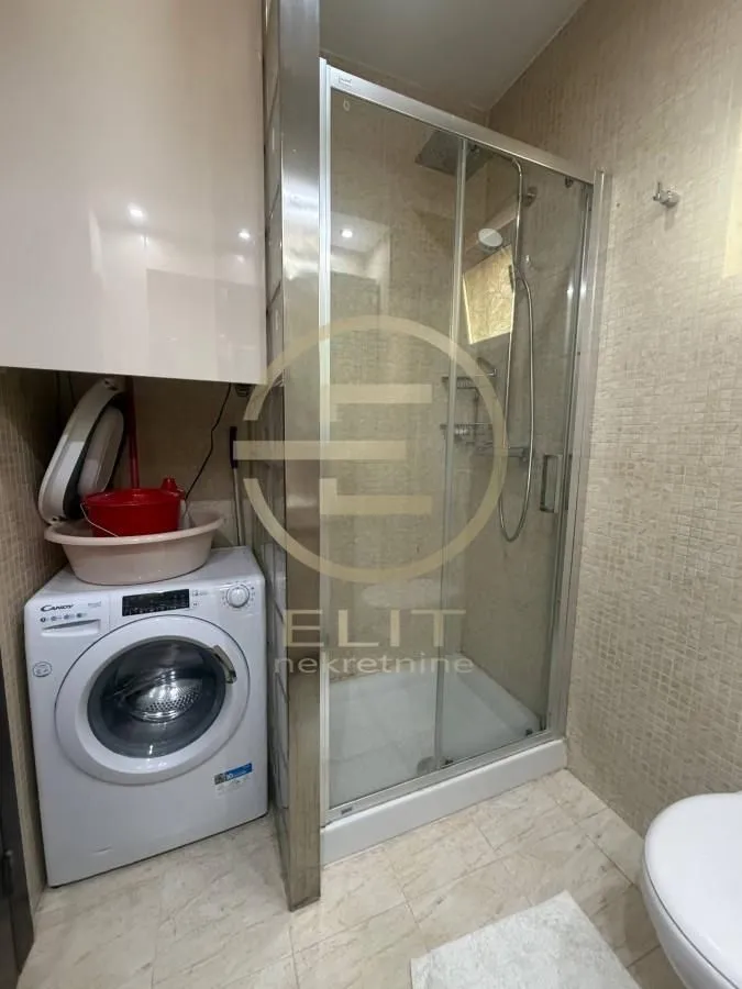 Izdavanje, stan, 52m², Sajam, Novi Sad Sve Podlokacije