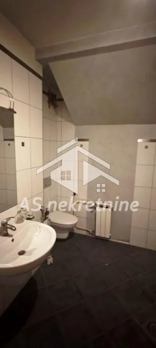 Prodaja, stan, 207m², Kalenić Pijaca, Vračar Sve Podlokacije